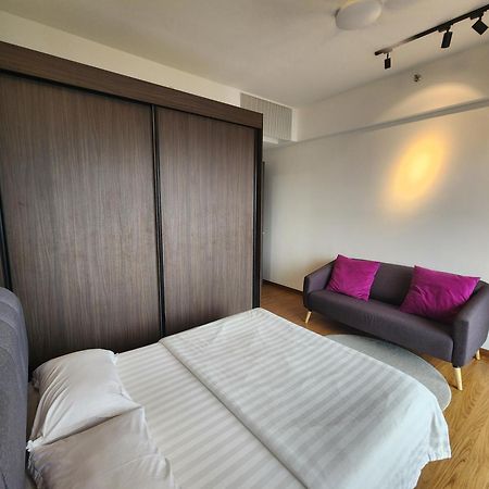 Beacon Executive Premium Suite George Town  Kültér fotó