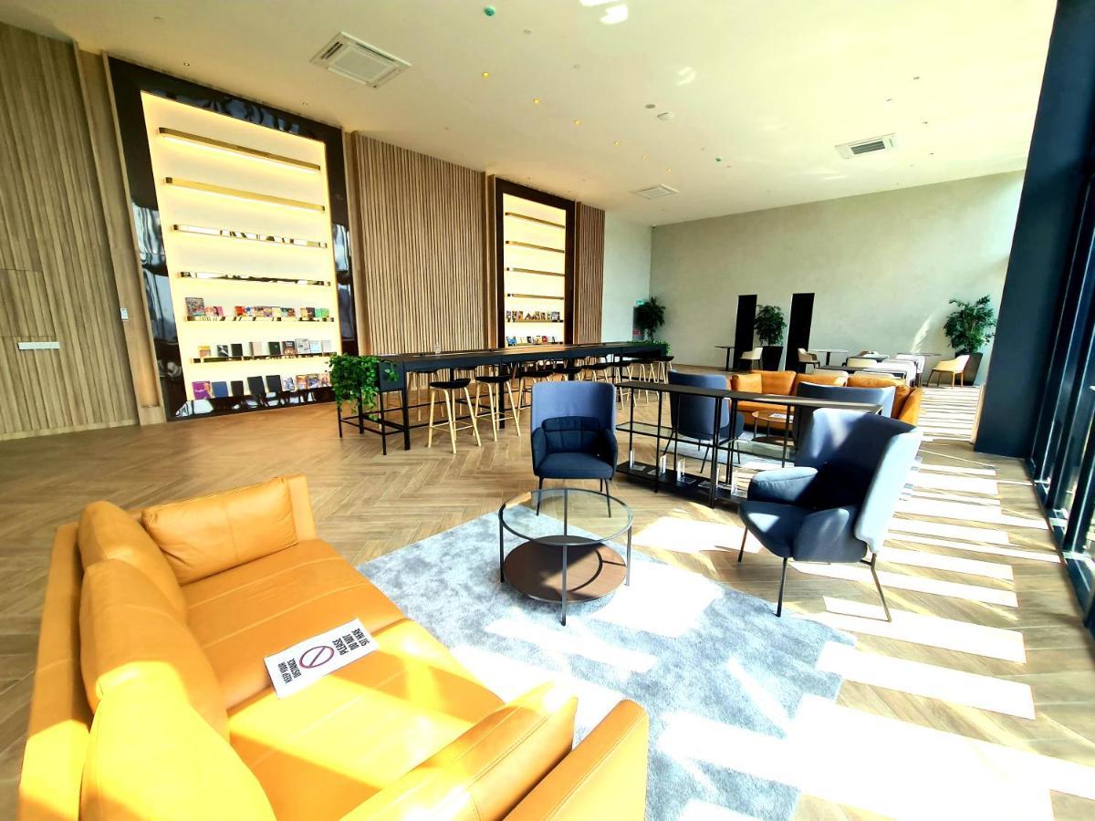 Beacon Executive Premium Suite George Town  Kültér fotó