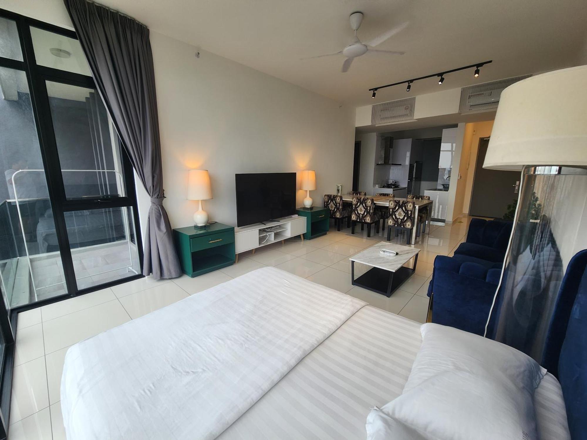 Beacon Executive Premium Suite George Town  Kültér fotó