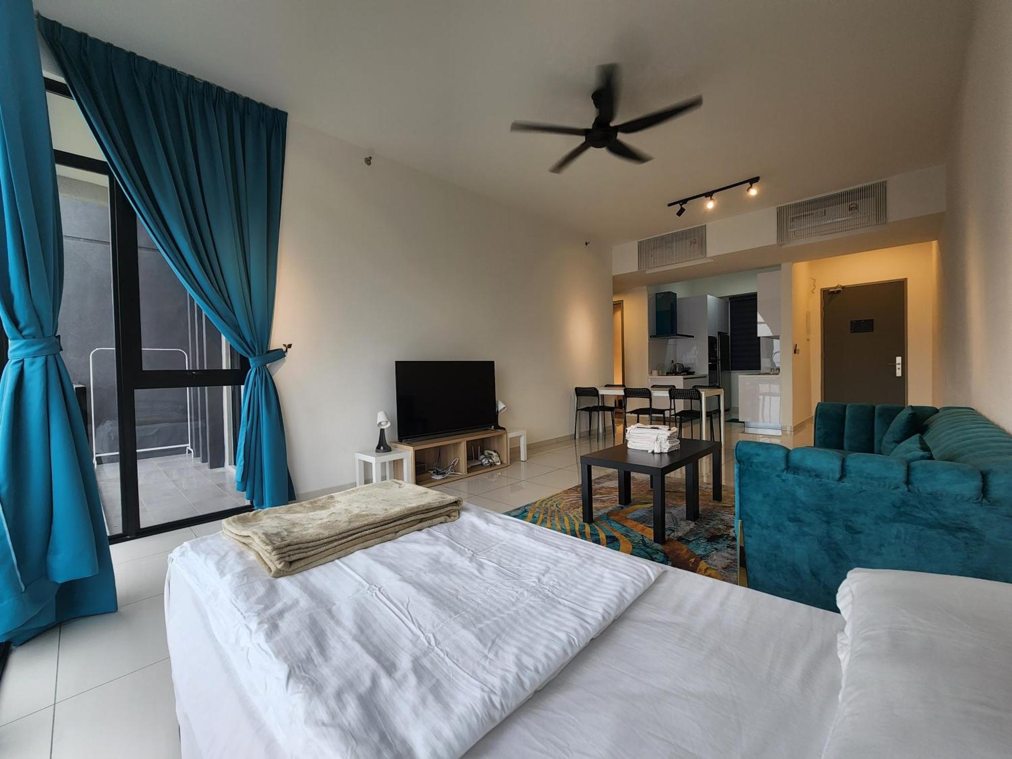 Beacon Executive Premium Suite George Town  Kültér fotó